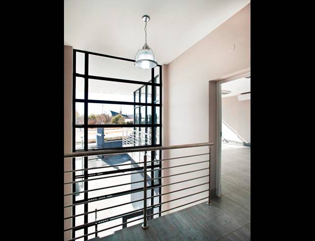 BUSINESS PROPERTY TO RENT IN BAILLIE PARK